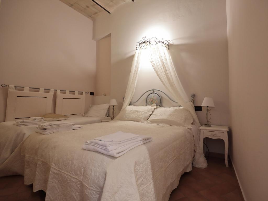Residenza Raffaello Hotel Foligno Exterior photo